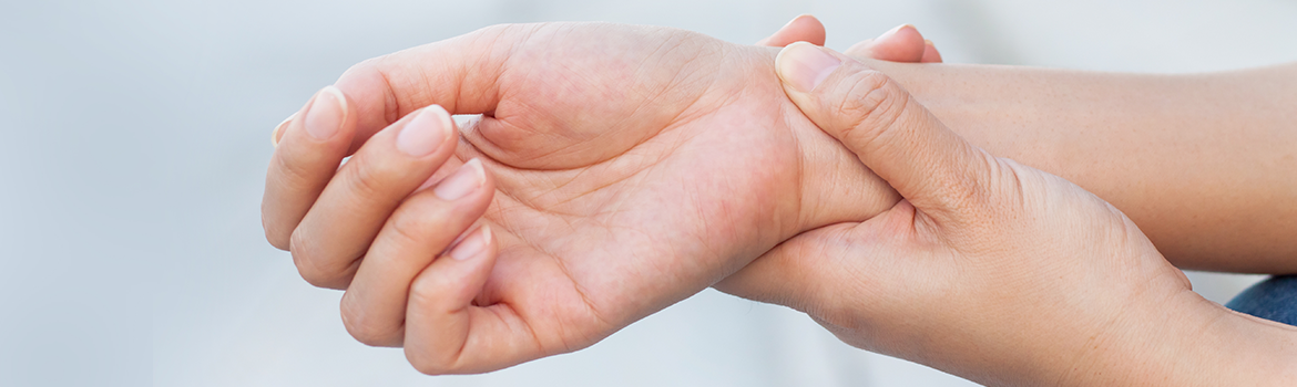 Tenosinovitis de Quervain: Dolor que afecta a muñeca y pulgar