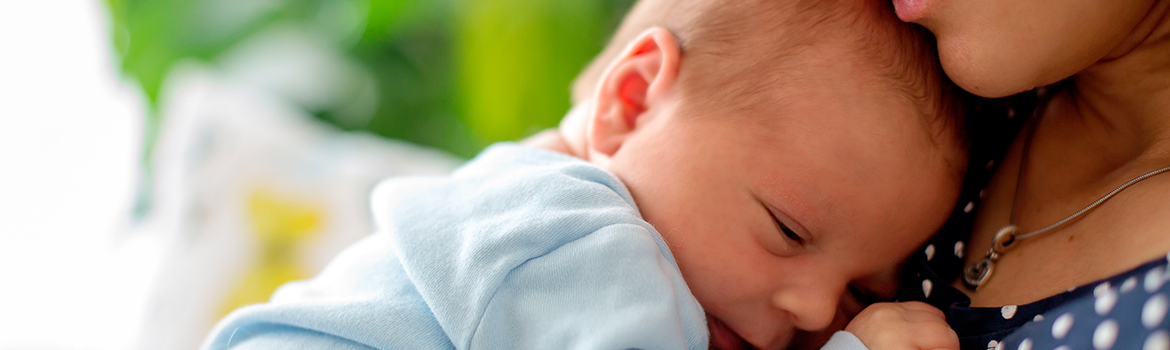 Alimentación neonatal recuperando el peso en los recién nacidos