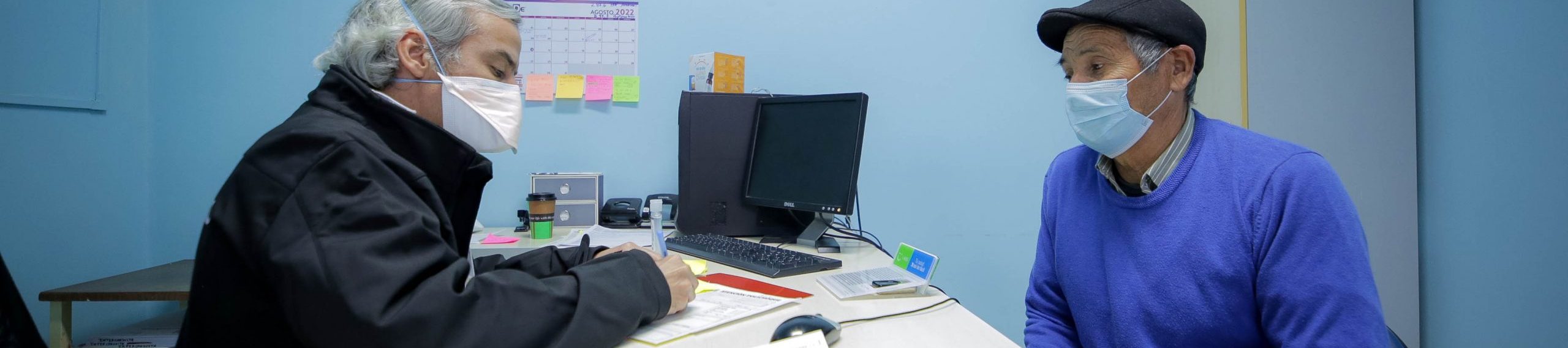 Equipo médico de Clínica Dávila participa en operativo de salud en Talagante