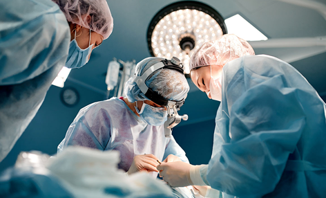 Cirugía de columna: Un equipo multidisciplinario en Clínica Dávila