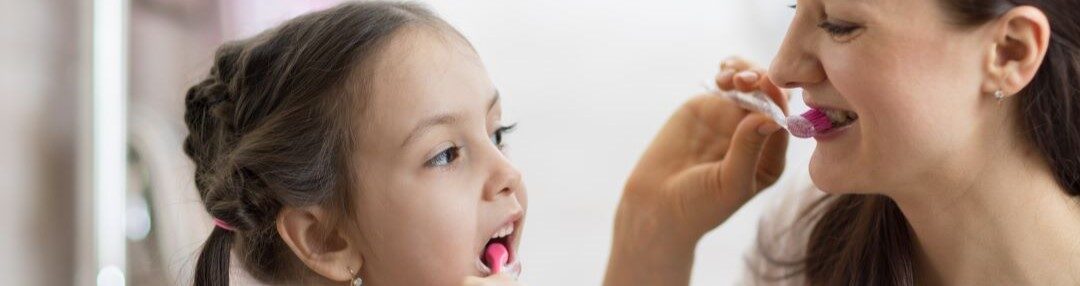 ¿Te cepillas bien los dientes?